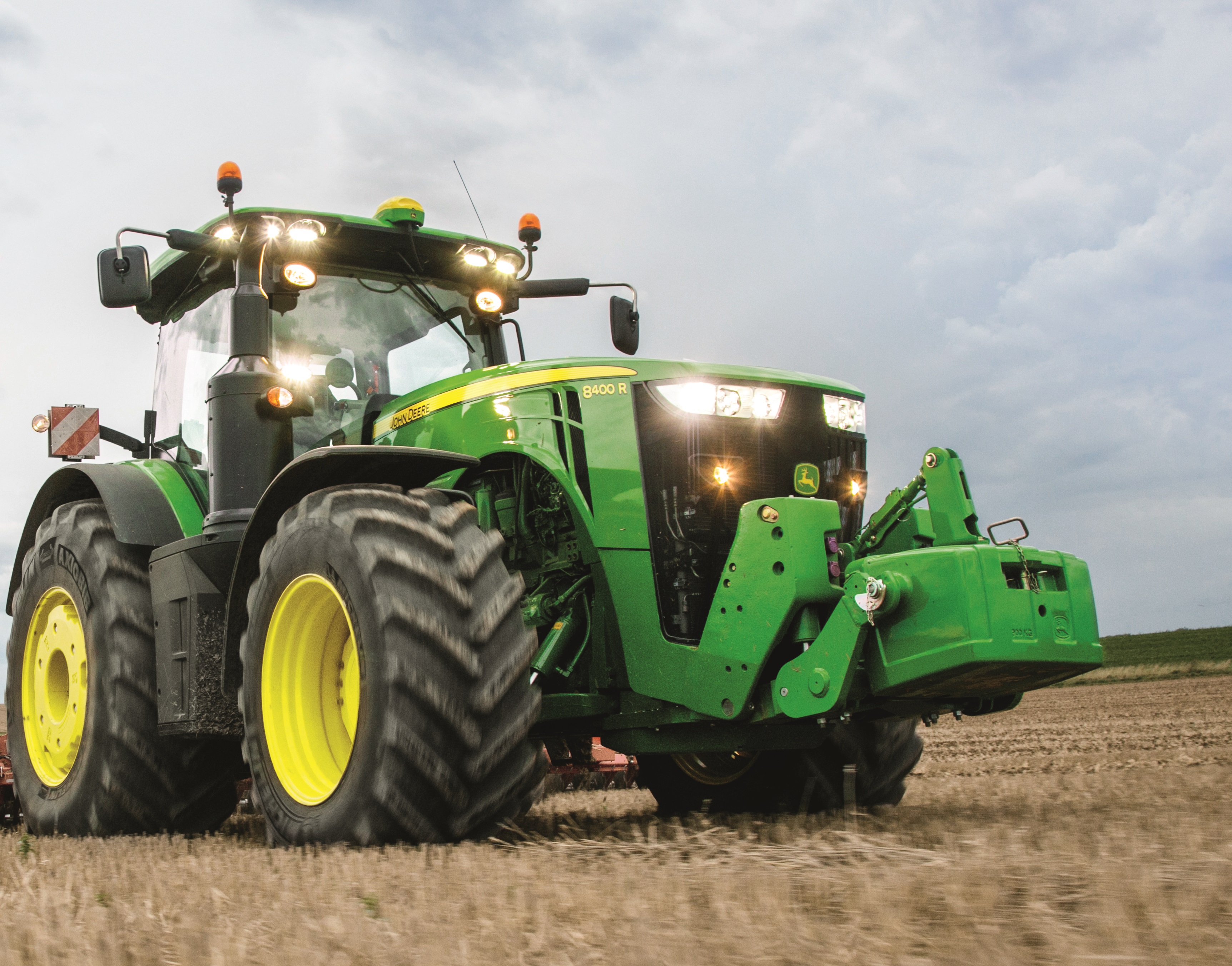 John deere 8r